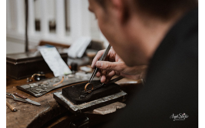 La fabrication bijou : L'art du sur-mesure par la bijouterie Linard