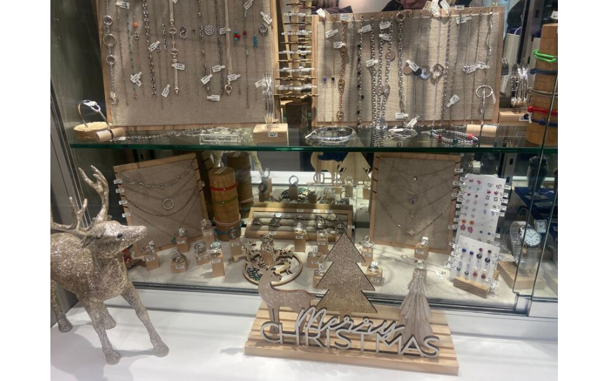 Pose de panneaux photovoltaïques sur l'Eglise Saint-Martin de Fruncé