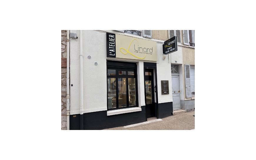 Pose de panneaux photovoltaïques sur l'Eglise Saint-Martin de Fruncé